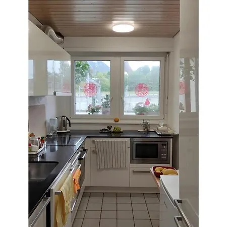 Lakeview By The Station A Habitación en casa particular Spiez