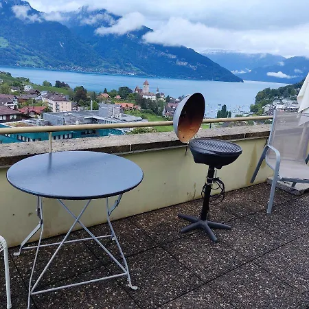 בית אירוח Lakeview By The Station A *